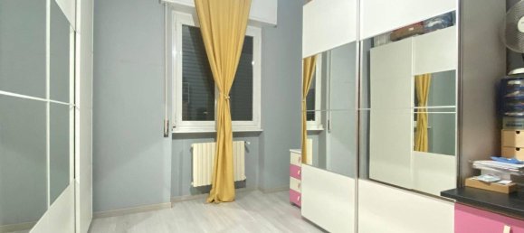 3 rooms Apartment in Cinisello Balsamo, Italy No. 287563 15