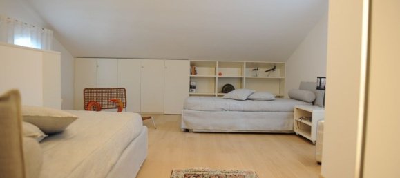 6 rooms Villa in Udine, Italy No. 113077 9