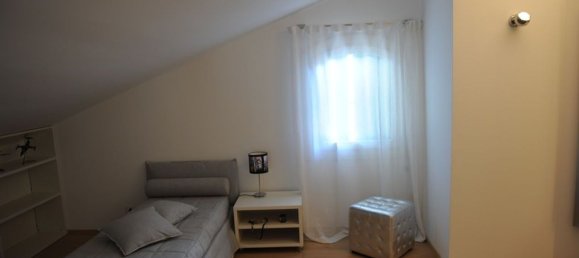 6 rooms Villa in Udine, Italy No. 113077 11