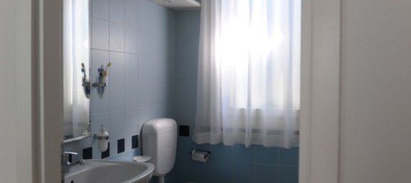 6 rooms Villa in Udine, Italy No. 113077 5