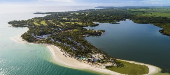 4 bedrooms Villa in Quatre Cocos, Mauritius No. 119 16