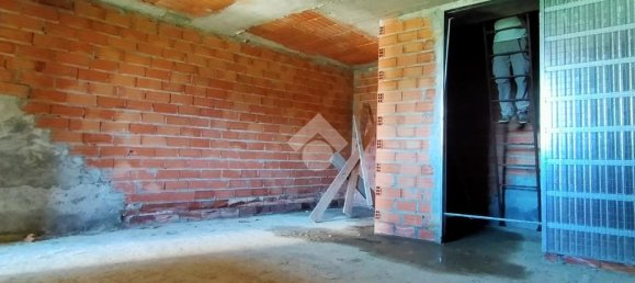 2 bedrooms House in Aosta, Italy No. 361642 8