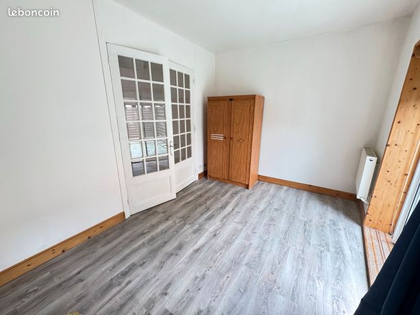 Edificio de 4 dormitorios en Boulogne-sur-Mer, France No. 309762