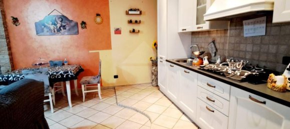 3-Zimmer Wohnung in Bari, Italy, Nr. 39577 8