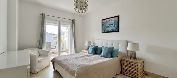 2 chambres Appartement à Estepona, Spain No. 180657 5