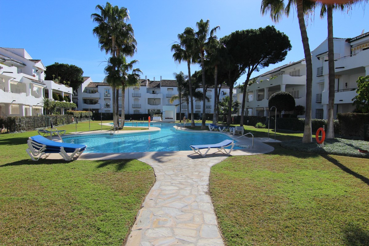 2 chambres Appartement à Estepona, Spain No. 180657
