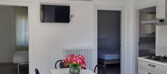 3 rooms Apartment in Fermo, Italy No. 153455 9