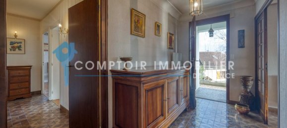 4 bedrooms House in Bernin, France No. 201879 4