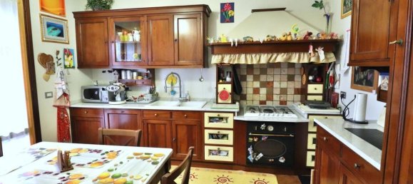 Вилла с 5 комнатами в Вигонца, Италия № 120418 39