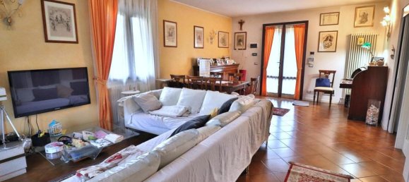 Вилла с 5 комнатами в Вигонца, Италия № 120418 23