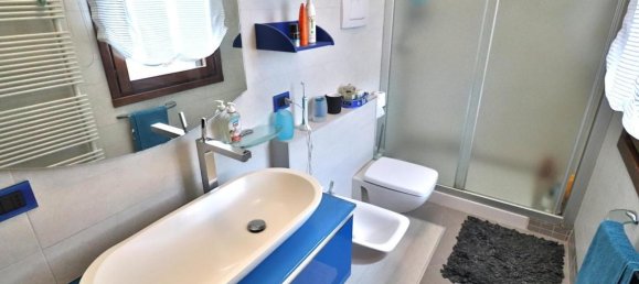 Вилла с 5 комнатами в Вигонца, Италия № 120418 15