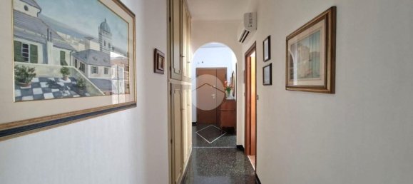 Apartamento de 3 divisões em Genoa, Italy N.º 284272 12