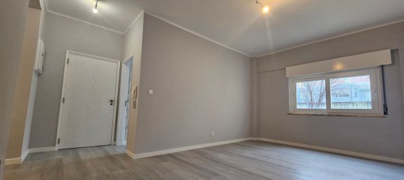 3 bedrooms Apartment in Loures, Portugal No. 95003 8