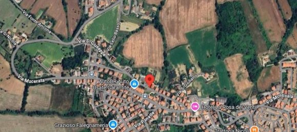 Gewerbliche Immobilie in Monte San Giusto, Italy 302m², Nr. 296655 5