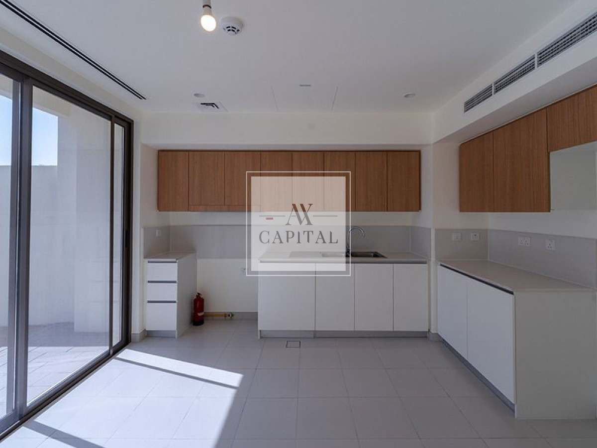 4 bedrooms Townhouse in Dubai South (Dubai World Central), UAE No. 51820