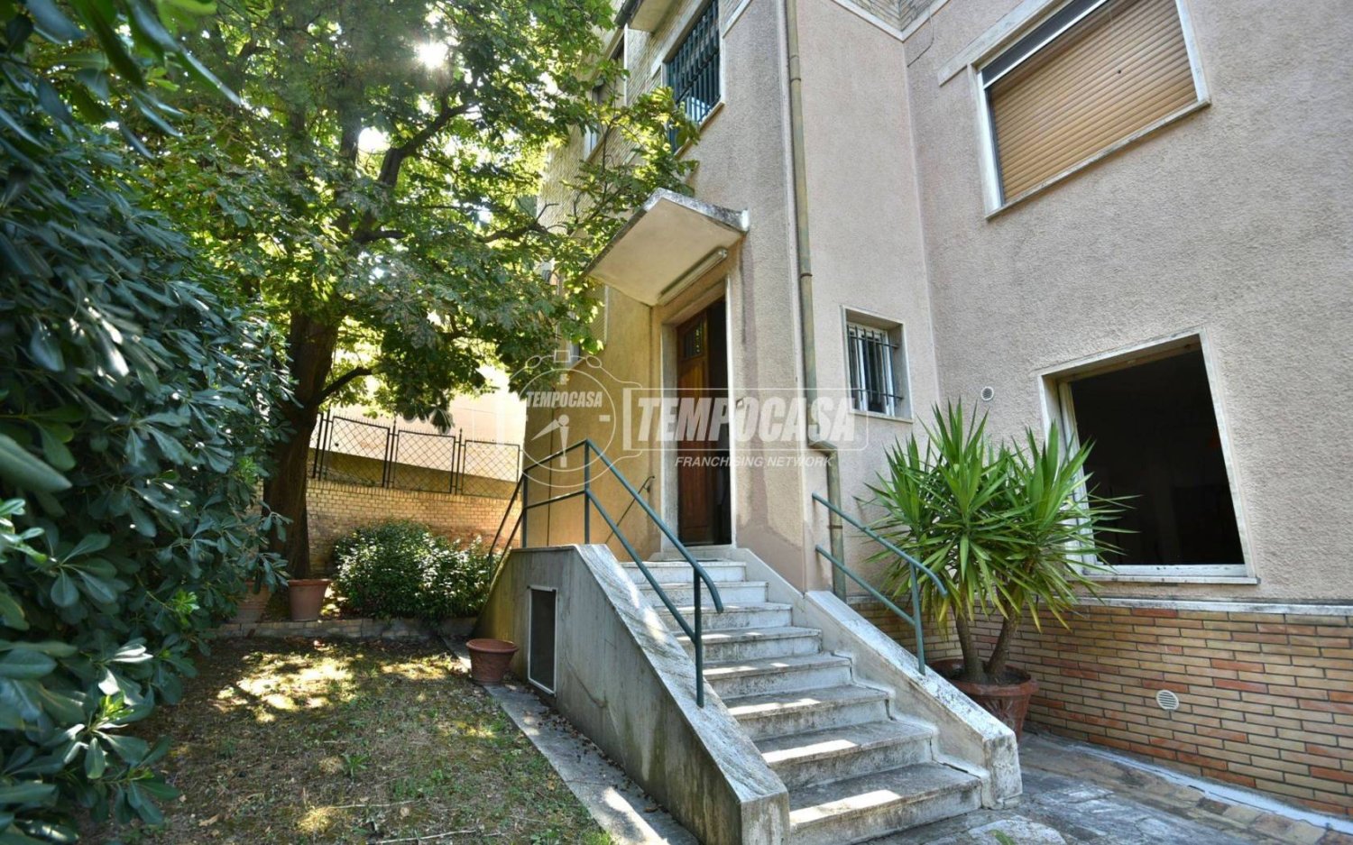 5 rooms Apartment in Osimo, Italy No. 265549