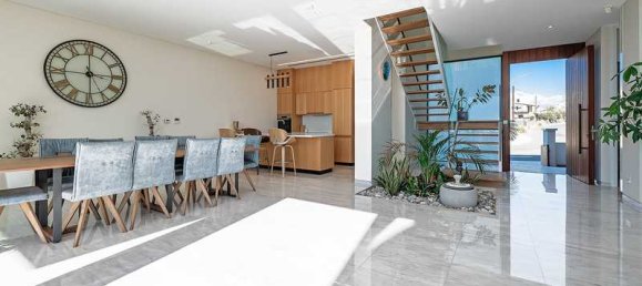 4 bedrooms Villa in Paphos, Cyprus No. 7313 9