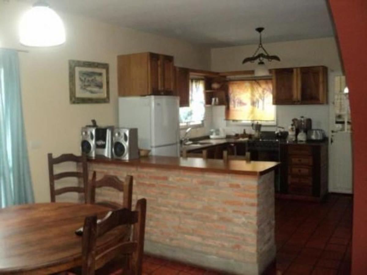 3 bedrooms House in Jose C. Paz, Argentina No. 101164