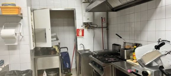 2-Zimmer Gewerbliche Immobilie in Rome, Italy, Nr. 160068 9