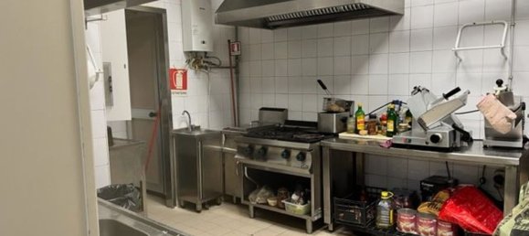 2-Zimmer Gewerbliche Immobilie in Rome, Italy, Nr. 160068 8