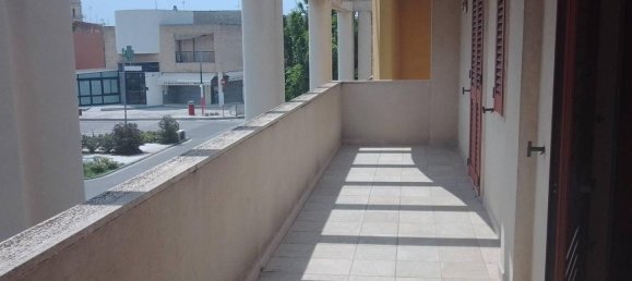 7 rooms Apartment in Melendugno, Italy No. 86501 2