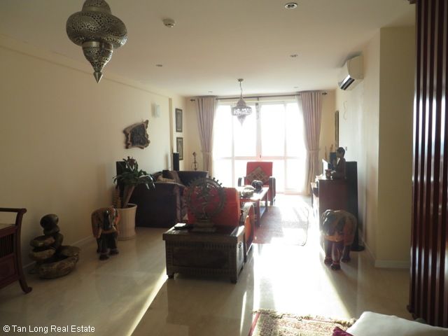 4 bedrooms Apartment in Tay Ho, Vietnam No. 5801