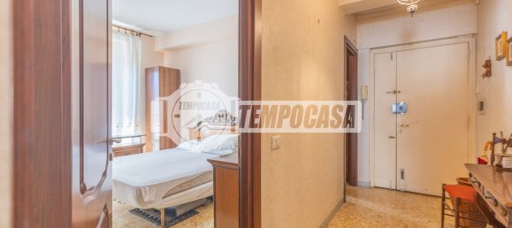 3 Schlafzimmer Wohnung in Rome, Italy, Nr. 357019 9