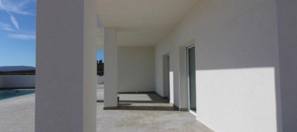 Villa de 3 dormitorios en Pinoso, Spain No. 9265 10