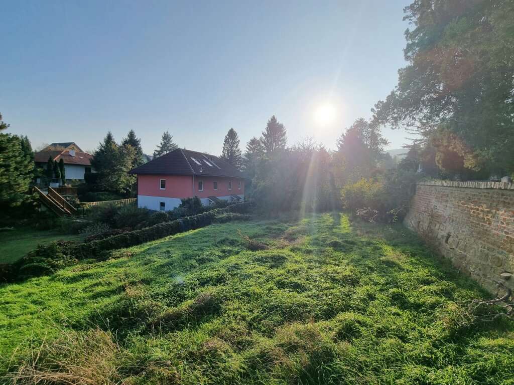  Land in Klosterneuburg, Austria No. 19112