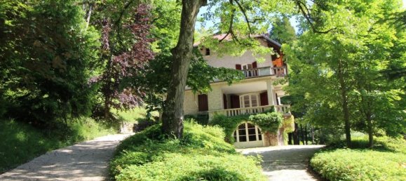 10 bedrooms House in Saint-Martin-d'Uriage, France No. 200970 3