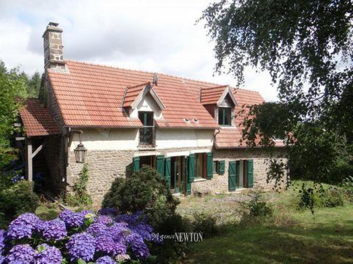 4 bedrooms House in Sourdeval, France No. 5420