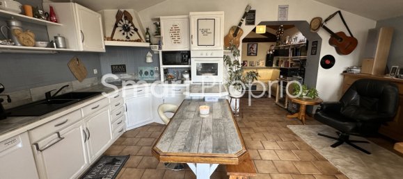 4 Schlafzimmer Haus in Riom, France, Nr. 195153 3