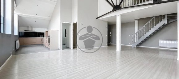 Apartamento de 4 dormitorios en Saint-Quentin, France No. 43591 2