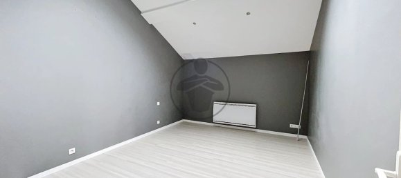 Apartamento de 4 dormitorios en Saint-Quentin, France No. 43591 9