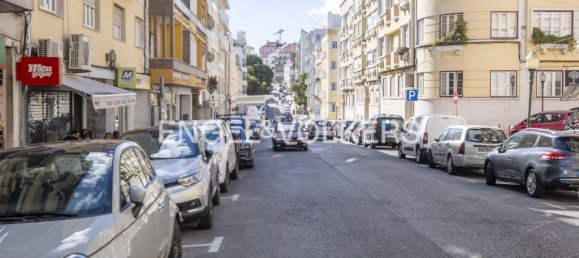 2 bedrooms Apartment in Lisbon, Portugal No. 13834 22