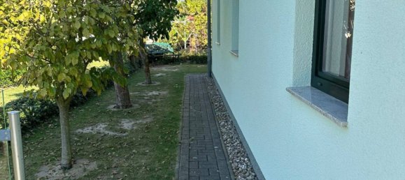 4 rooms Bungalow in Neubrandenburg, Germany No. 51926 6