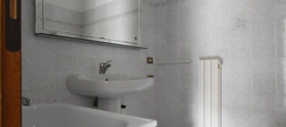 4 rooms Apartment in Negrar, Italy No. 261317 17