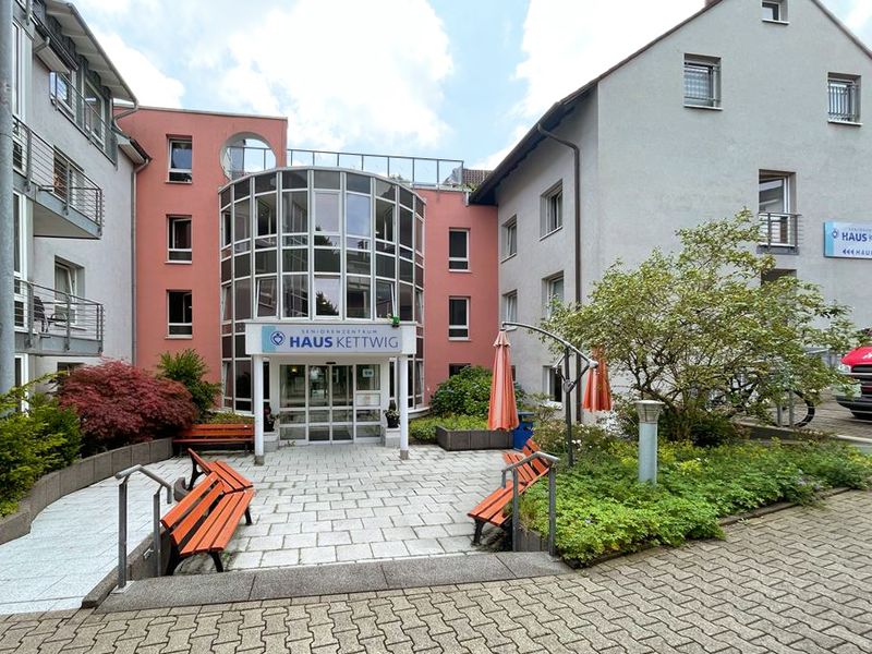 Propiedad comercial de 2 habitaciónes en Essen, Germany No. 52395