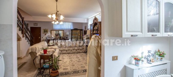 4 chambres Villa à Guidonia Montecelio, Italy No. 62454 16