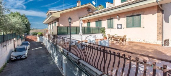 4 chambres Villa à Guidonia Montecelio, Italy No. 62454 39