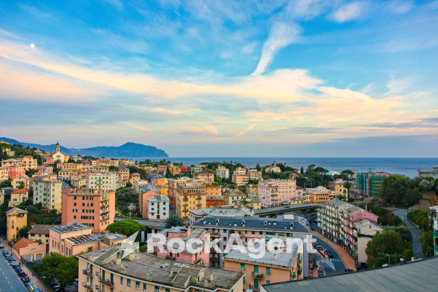 2 bedrooms Apartment in Genoa, Italy No. 313368