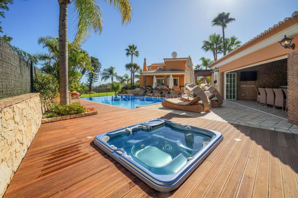 4 bedrooms Villa in Lagoa, Portugal No. 315907