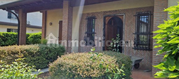 3 غرف نوم فيلا في Montichiari, Italy رقم 347573 2