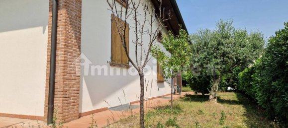 3 غرف نوم فيلا في Montichiari, Italy رقم 347573 8