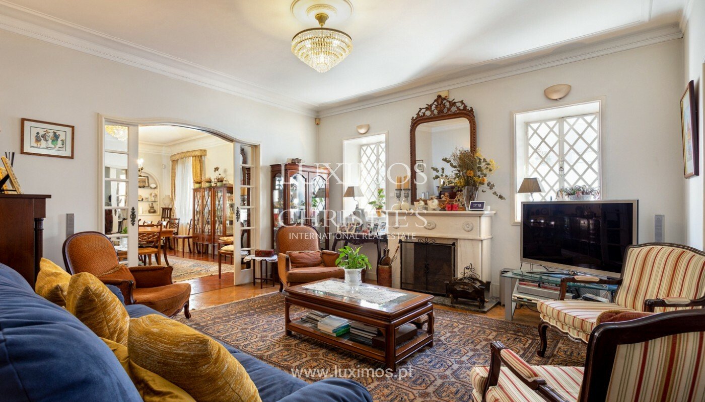 6 bedrooms Villa in Porto, Portugal No. 108414