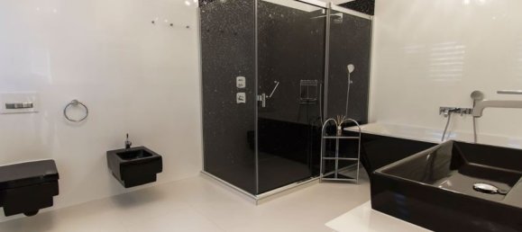 4 bedrooms Commercial property in Budva, Montenegro No. 159 10