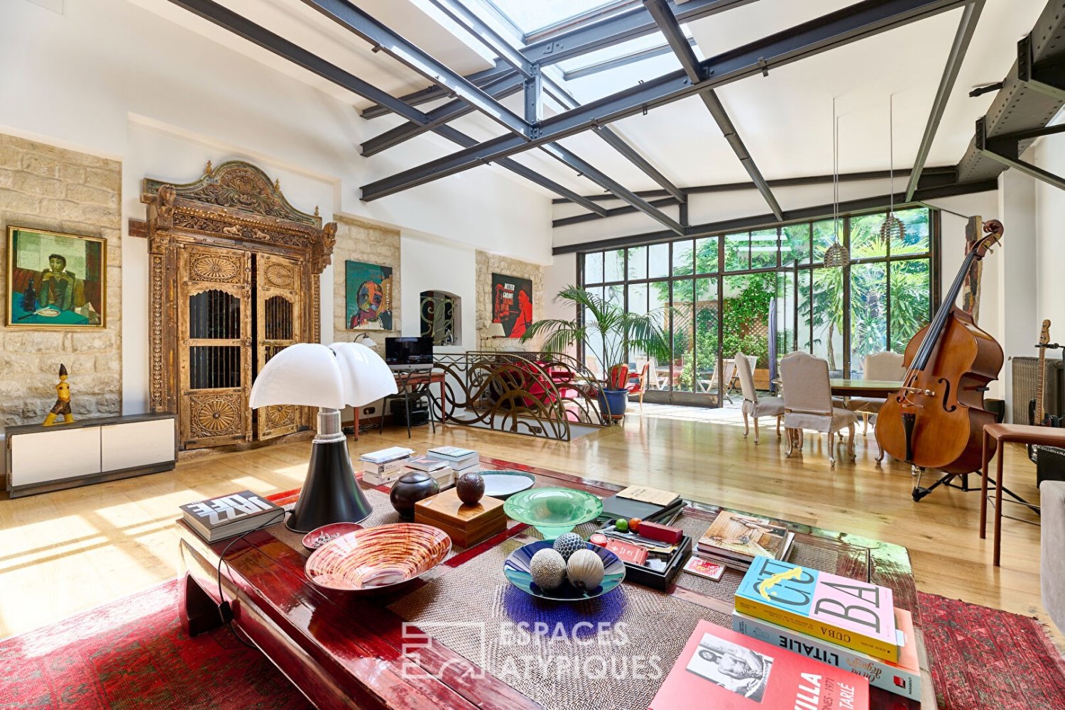 3 bedrooms House in Paris, France No. 180477