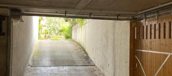 Parkplatz in Pfaffenhofen an der Ilm, Germany, Nr. 191444 2