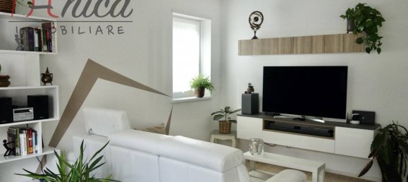 3 bedrooms Apartment in Trento, Italy No. 302469 2