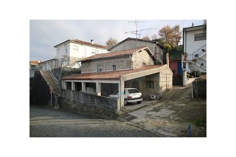 4 bedrooms Villa in Guimaraes, Portugal No. 190046
